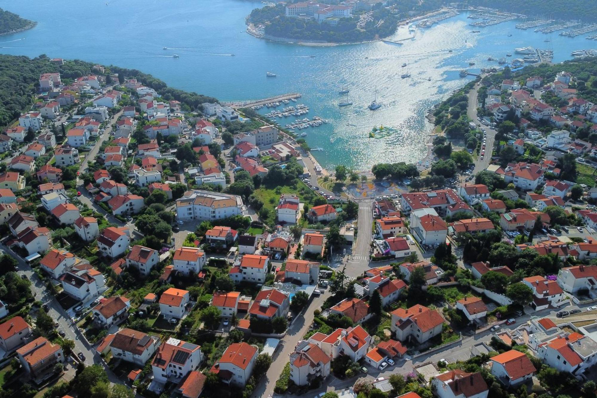 Apartments Antic 1 Пиешчана Увала Екстериор снимка