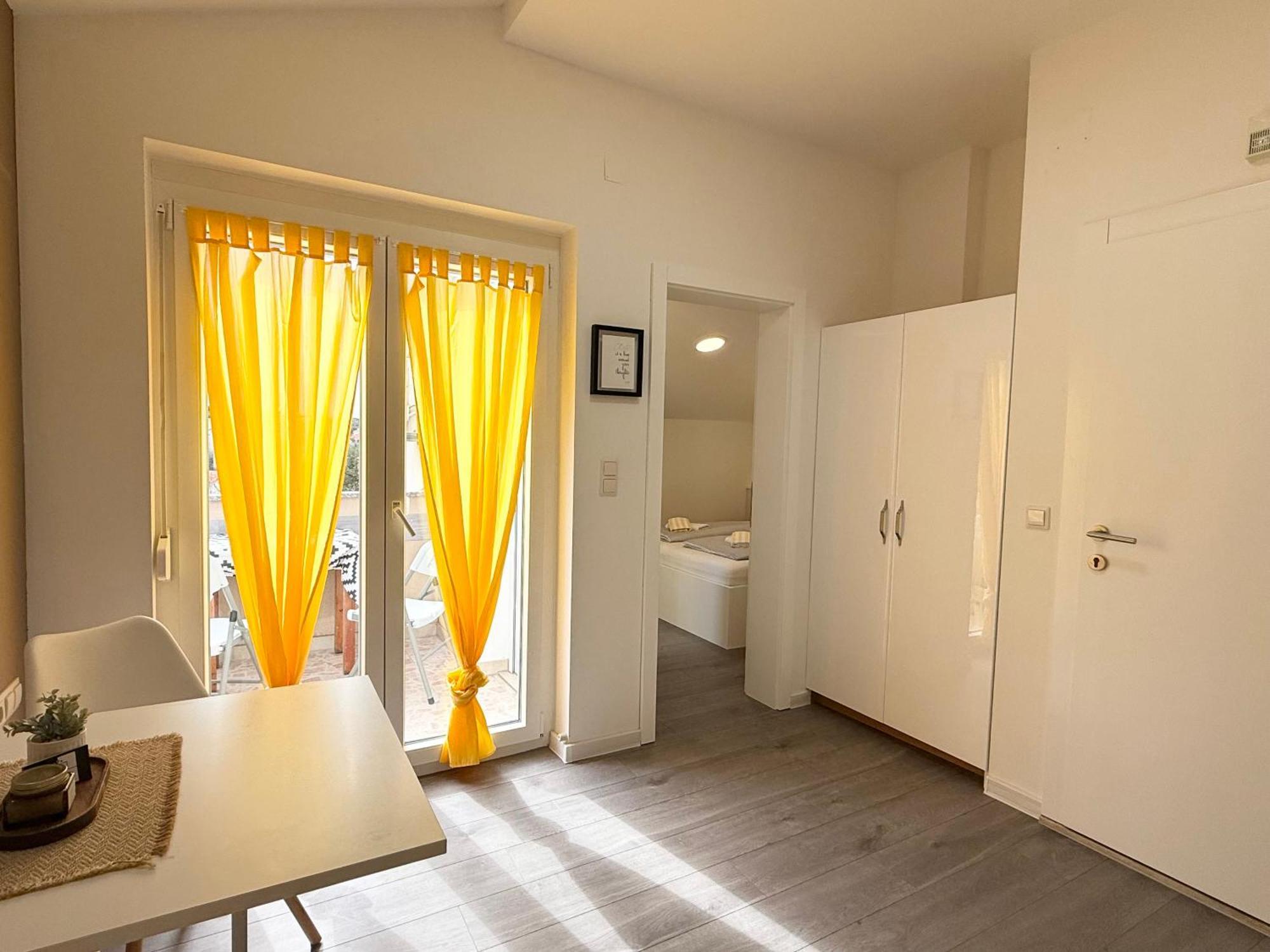 Apartments Antic 1 Пиешчана Увала Екстериор снимка