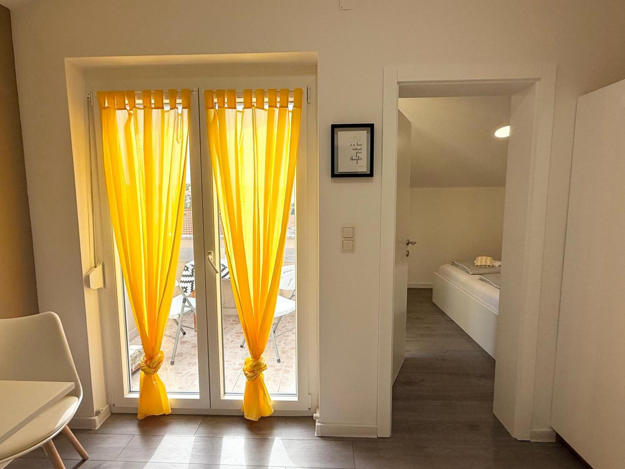Apartments Antic 1 Пиешчана Увала Екстериор снимка